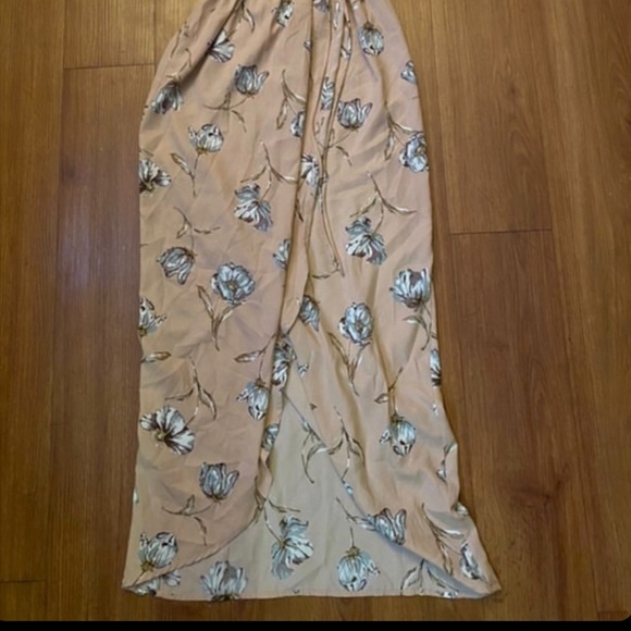 M Cream/pink Maxi Dress with flowers and White Lace - Picture 3 of 5